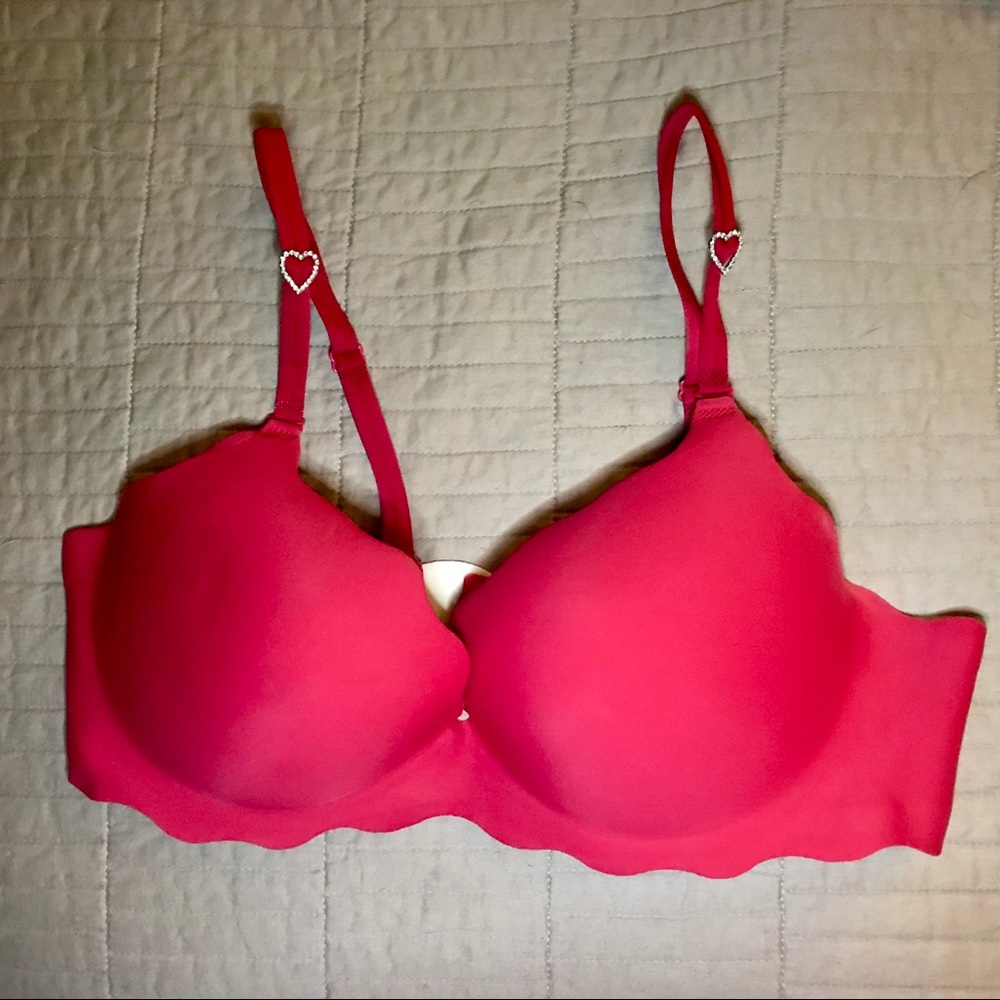 Victoria’s Secret secret embrace push up bra